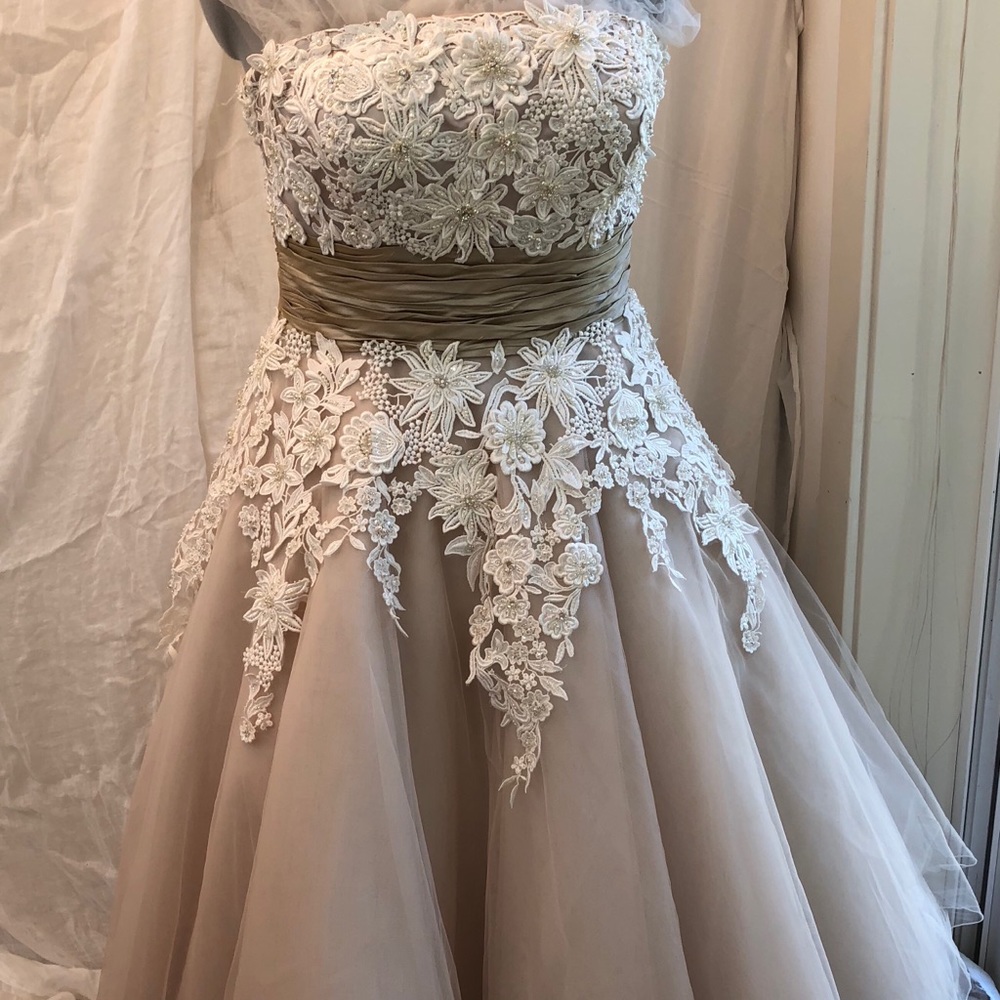 Justin Alexander retro-wedding dress